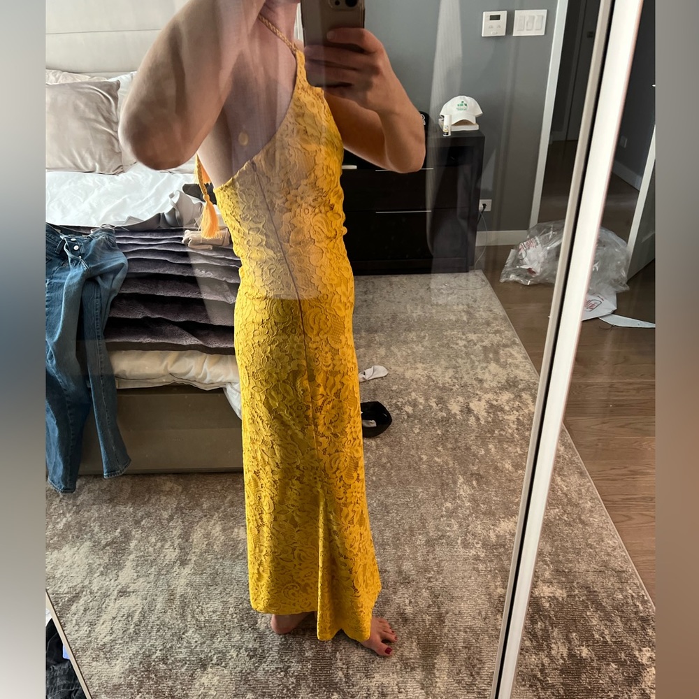 Lace yellow dress! - Picture 2 of 2